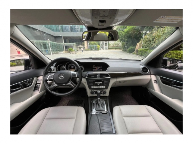 标的：奔驰 C级 2011款一辆