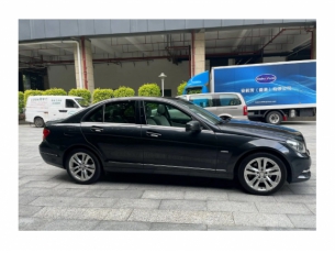 标的：奔驰 C级 2011款一辆