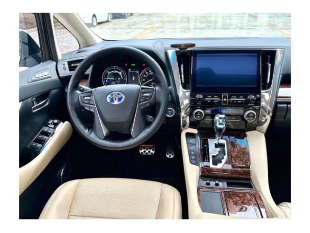 丰田埃尔法2021款双擎2.5L一辆