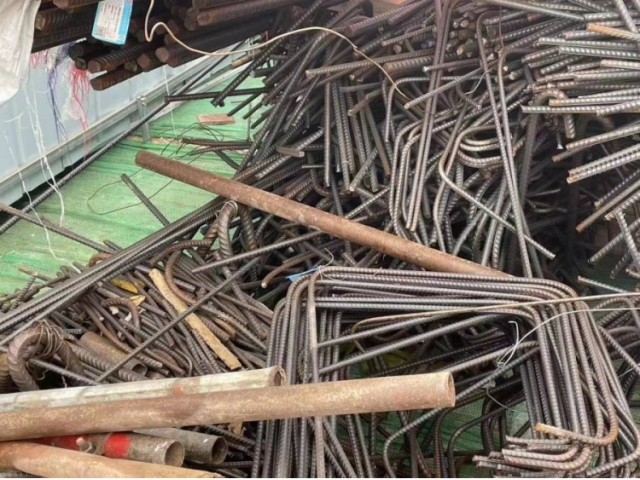 标的：废钢筋一批