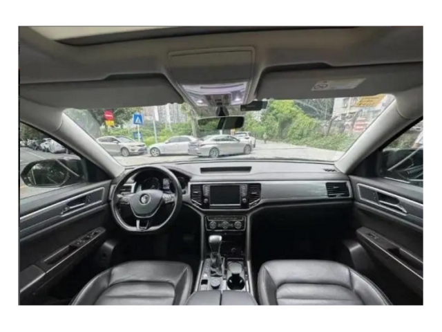 大众途昂2017四驱豪华版一辆