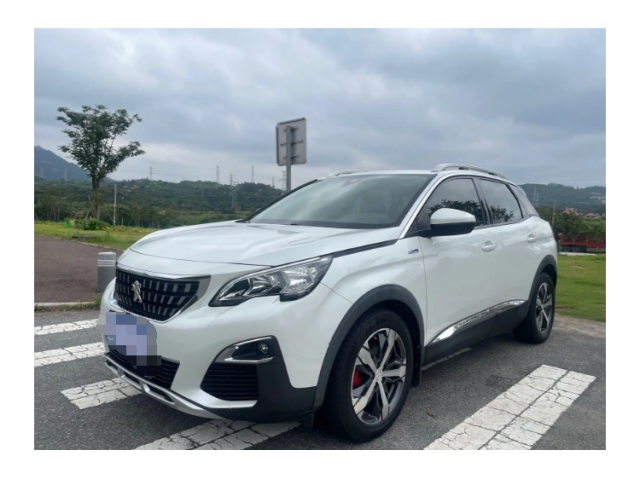 标致4008 2018款精英版一辆