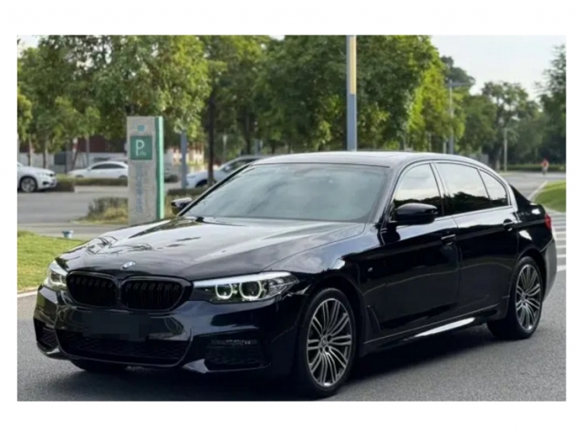 宝马5系2019款530Li一辆