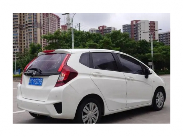 本田飞度2016款1.5L舒适型一辆