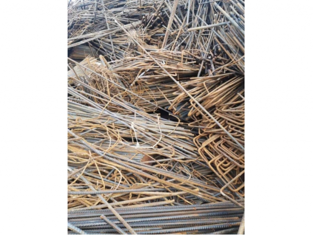 标的：废钢筋一批
