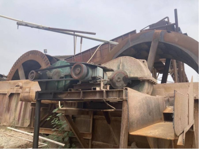 标的：废设备一批