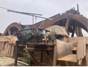 标的：废设备一批