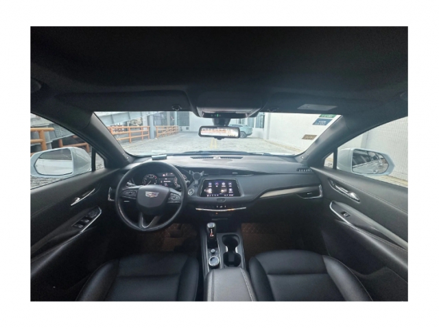 凯迪拉克 XT4 2018款 28T 四驱铂金版一辆