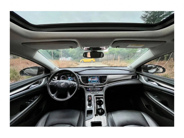 别克 君越 2018款 20T 精英型一辆