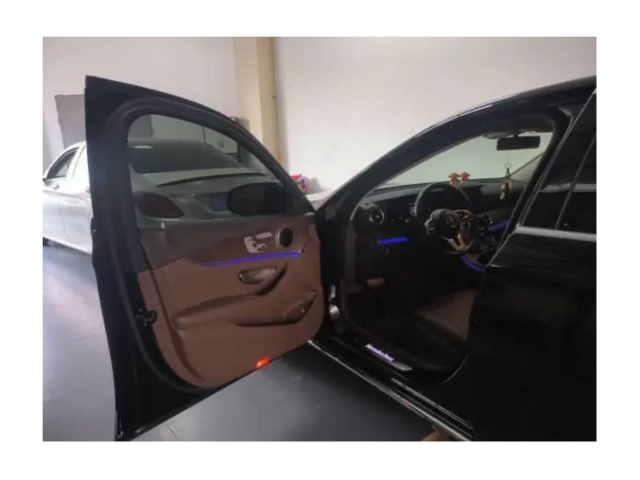 奔驰 E级 2019款 改款 E 300 L 时尚型一辆