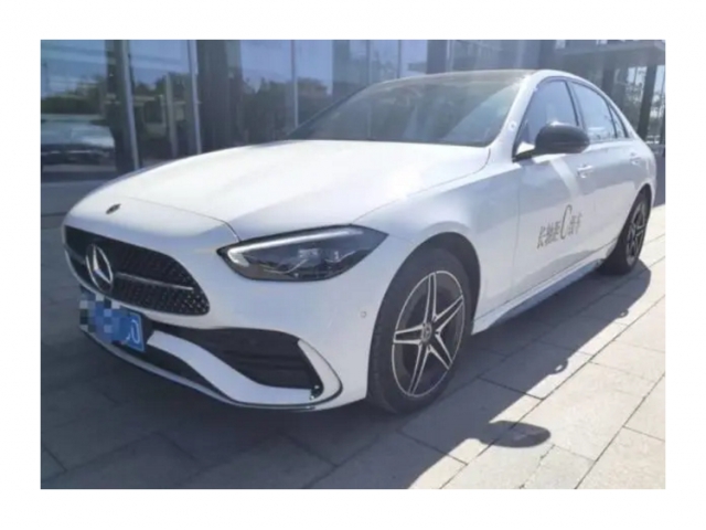 奔驰 C级 2024款 改款二 C 260 L 一辆