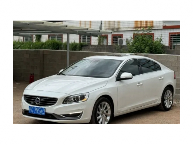 沃尔沃 S60 2015款 S60L 2.0T 智远版一辆