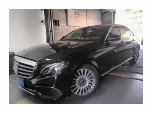 奔驰 E级 2019款 改款 E 300 L 时尚型一辆