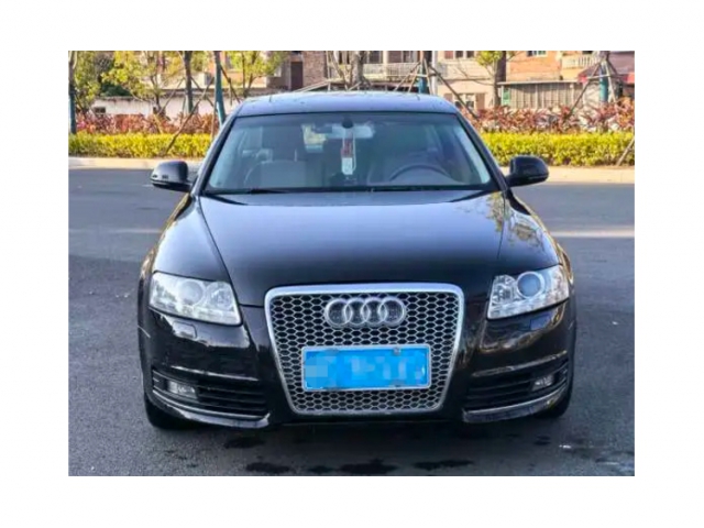 奥迪 A6L 2011款 2.0 TFSI 自动标准型一辆