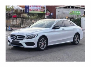 奔驰 C级 2016款 C 200 L 运动型一辆