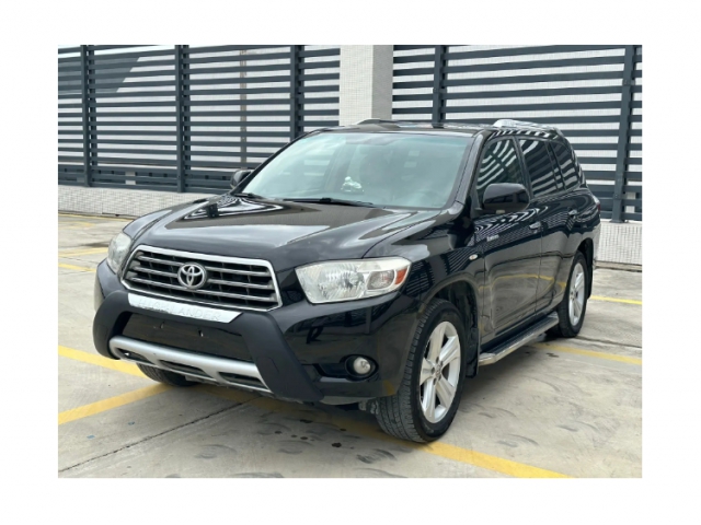 丰田 汉兰达 2009款 2.7L 两驱7座豪华导航版一辆