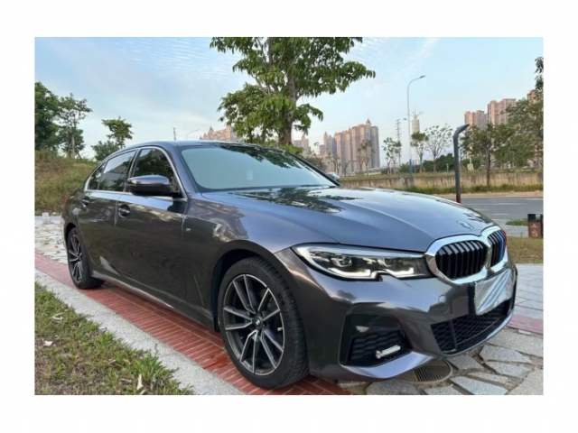 宝马 3系 2022款 改款 325Li M运动套装一辆