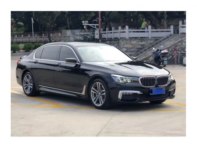 宝马 7系 2016款 730Li 领先型一辆