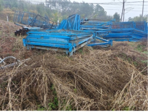 标的：废模板一批