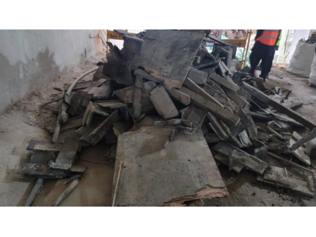 标的：废钢一批