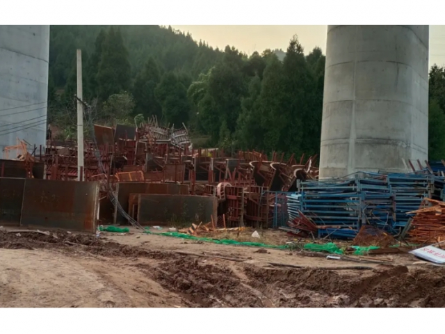 标的：废钢一批